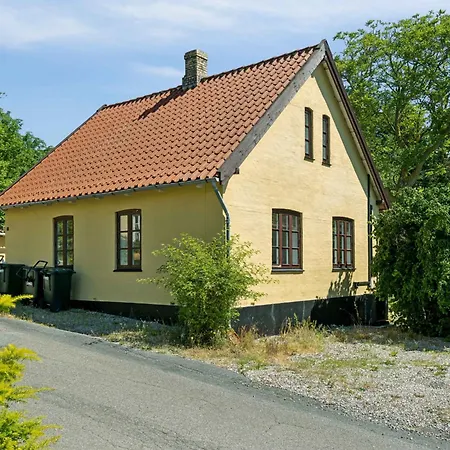 Holiday home Old Local House From 1904 With Natural Garden, Tranekaer